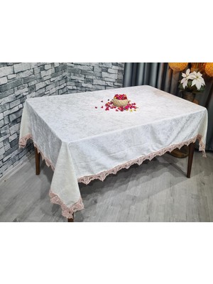 Çeyiz Diyarı Selma Dantelli Kadife Tek Masa Örtüsü Krem Pudra