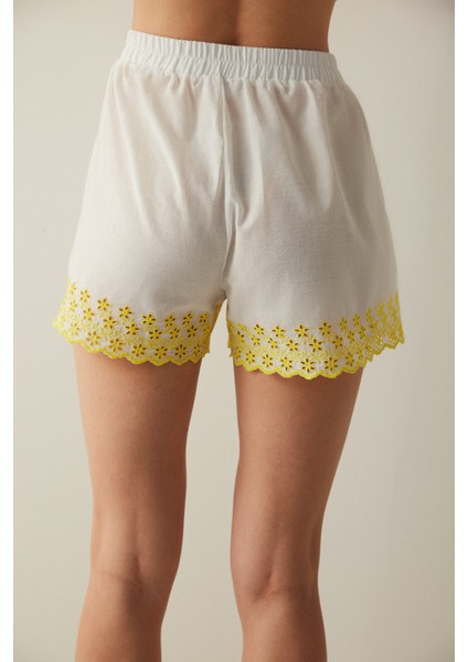 Papatya Desenli Ekru Şort Pijama Altı