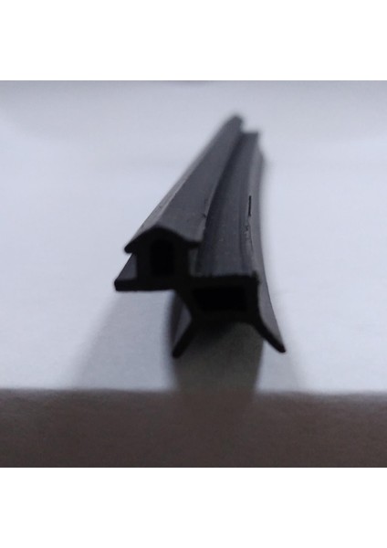 Pimapen Değiştirme Contası Pvc Pencere Fitili Siyah Renk 25 Metre Uzunluk