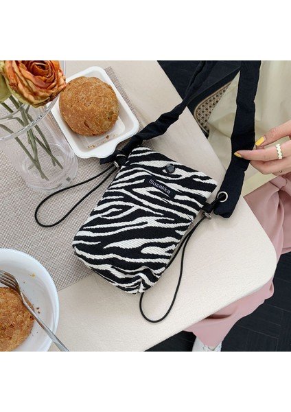 Sevimli Kız Öğrenci Messenger Çantası Cep Telefon Çantası Retro Avcı Küçük Omuz Messenger Çantası (Yurt Dışından)