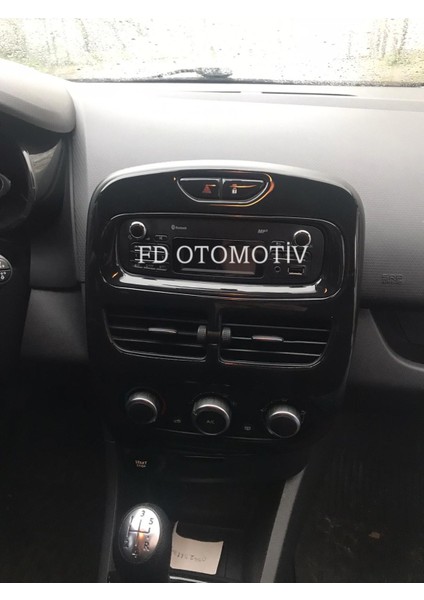 FD Otomotiv Renault Clio 4 / Parlak Siyah Piano Black Full Set / Torpido Konsol Kaplama