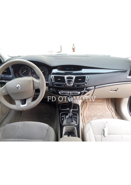 FD Otomotiv Renault Laguna 3 / Parlak Siyah Full Set / Torpido Konsol Kaplama