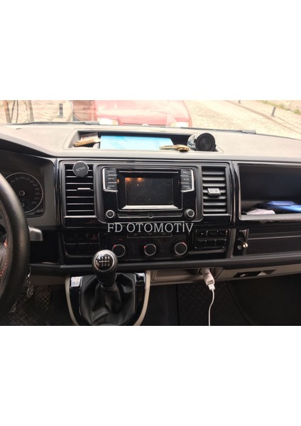 FD Otomotiv Volkswagen Transporter T7 ( Parlak Siyah Set ) Torpido Konsol Maun Kaplama