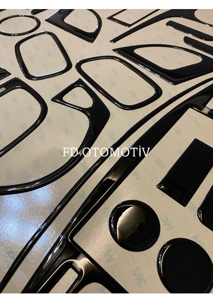 FD Otomotiv Hyundaı Era Parlak Siyah Konsol Maun Kaplama ( Piano Black ) fiyatları