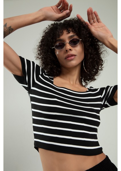 Siyah Renkli Kadın Çizğili Kare Yaka Kısa Kollu Spor Triko Crop Top Badi SFYZ1005 fiyatları