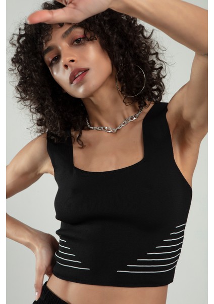 Siyah Renkli Kadın Kare Yaka Askılı Yanları Çizgili Spor Triko Crop Top Badi SFYZ1006 fiyatları