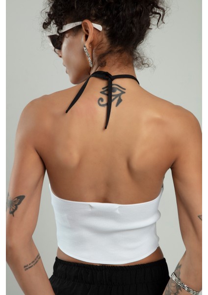 Beyaz Renkli Kadın Boyundan Askılı Spor Triko Crop Top Badi SFYZ1007 indirimleri