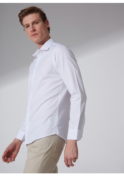 Klasik Yaka Armürlü Beyaz Erkek Gömlek GM2024700398