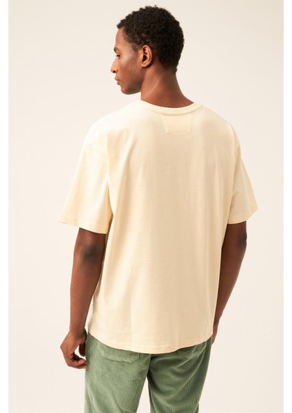 Unisex Bej Wild Heart Nakışlı Oversize Premium Penye Kısa Kol Tshirt modelleri