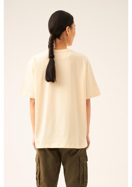 Unisex Bej Wild Heart Nakışlı Oversize Premium Penye Kısa Kol Tshirt fırsatları