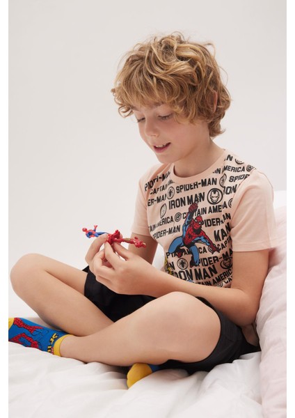 Erkek Çocuk Marvel Comics Kısa Kollu Şortlu Pijama Takım Z9342A623SM