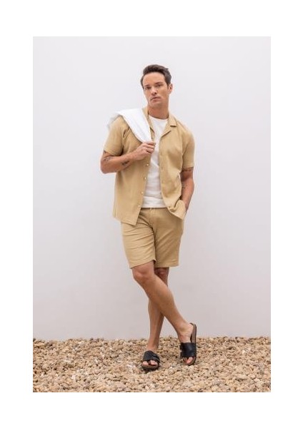 Modern Fit Apaş Yaka Kısa Kollu %100 Pamuk Gömlek Z5189AZ23SM