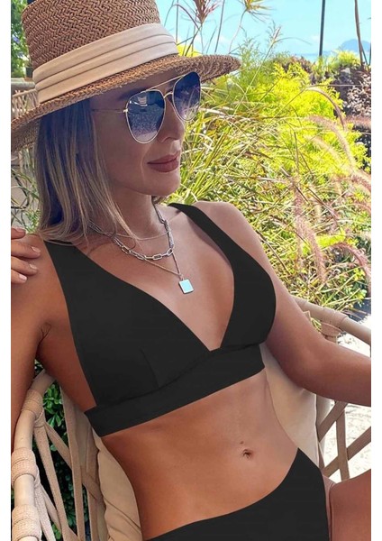 Şık Bikini Üstü