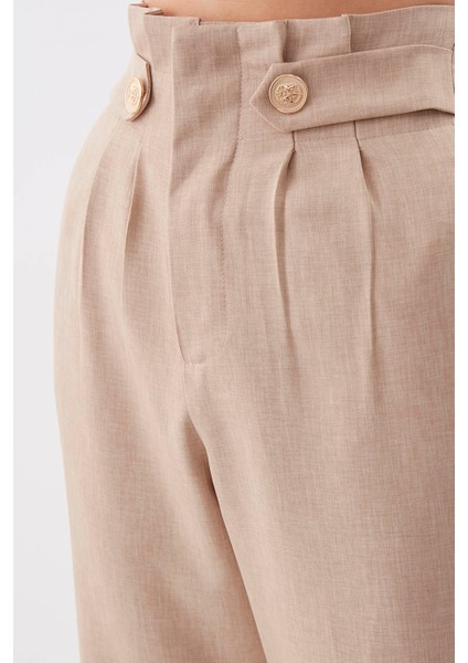 Gold Düğme Detaylı Pantolon