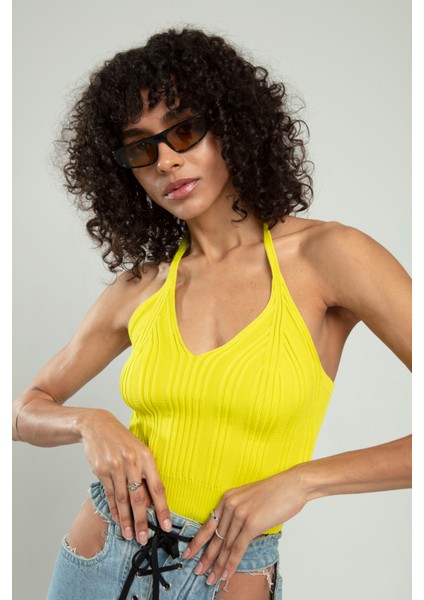 Kadın Sarı Renkli Boyundan Bağlamalı Fitilli Spor Triko Büstiyer Atlet Crop Top SFYZ1009