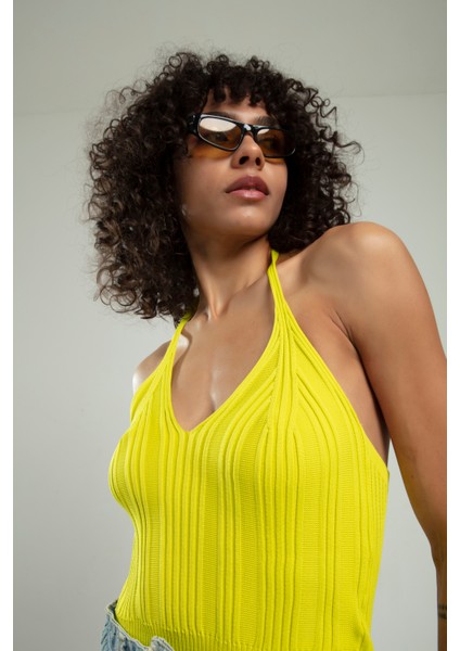 Kadın Sarı Renkli Boyundan Bağlamalı Fitilli Spor Triko Büstiyer Atlet Crop Top SFYZ1009