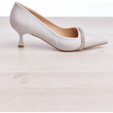 Derinet Taş Aksesuarlı Kısa Topuk Kadın Stiletto