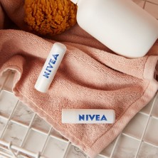 NIVEA Dudak Bakım Kremi Med Repair x3 Adet,Doğal Yağlar ile 24 Saat Nemlendirme,SPF15 Güneş Koruyucu