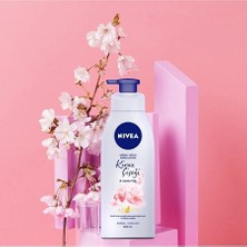 NIVEA Değerli Yağlar Içeren Vücut Losyonu Kiraz Çiçeği & Jojoba Yağı Normal / Kuru Ciltler,400 ml x2 Adet