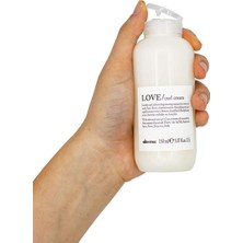 Davines Professional Love Curl Durulanmayan Bukle Belirginleştirici Ağırlık Yapmayan Saç Kremi 150 Ml