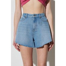 Regular Fit Normal Kesim Yüksek Bel Açık Mavi Esnek Jean Kot Şort