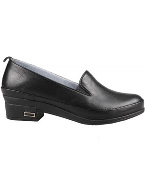 Castle Black 24553 Hakiki Deri Ortopedik Siyah Kadın Günlük Anne Ayakkabısı