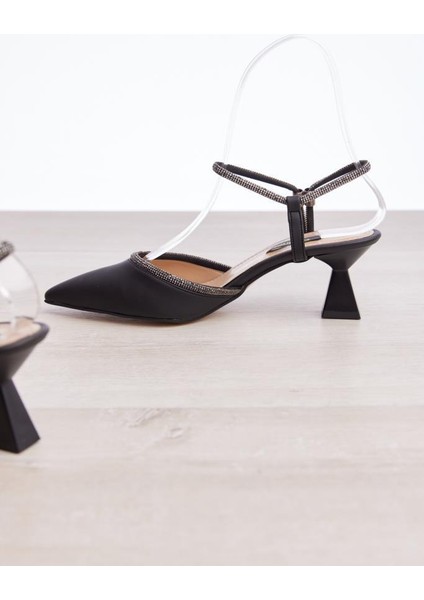 Taş Aksesuarlı Kadın Abiye Ayakkabı fırsatları