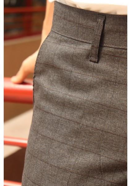 Erkek Kahve Ekose Desen Slim-fit Poliviskon Pantolon modelleri
