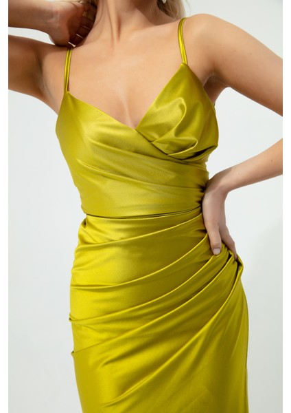 Kadın Fıstık Yeşili Sırt Dekolteli Yırtmaçlı Uzun Abiye Elbise fiyatları