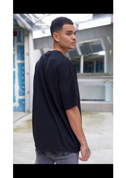 Yeni Sezon Oversize Rahat Kalıp Düz Renk Sade T-Shirt Unisex Erkek Kadın Yazlık Tişört indirimleri