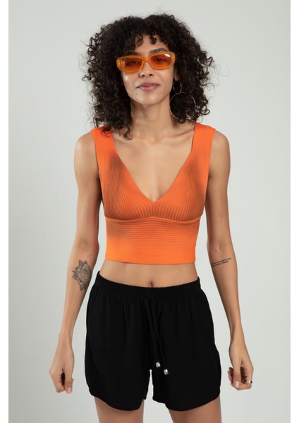 Turuncu Renkli Kadın Özel Sprey Boyamalı V Yakalı Spor Triko Atlet Büstiyer Crop Top Bluz SFYZ1013 fiyatları