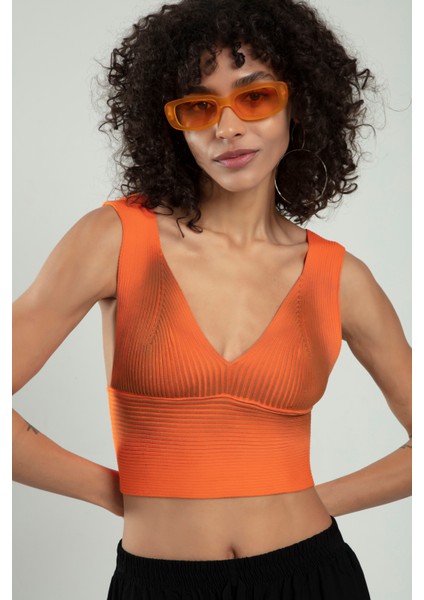 Turuncu Renkli Kadın Özel Sprey Boyamalı V Yakalı Spor Triko Atlet Büstiyer Crop Top Bluz SFYZ1013 modelleri
