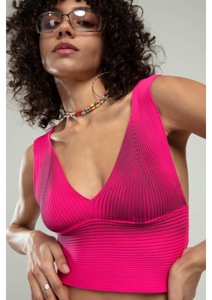 Fuşya Pembe Renkli Kadın Özel Sprey Boyamalı V Yakalı Spor Triko Atlet Büstiyer Crop Top Bluz SFYZ1013
