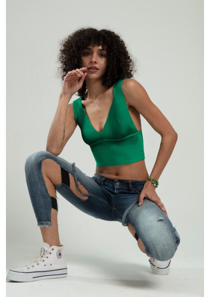 Benetton Yeşil Renkli Kadın Özel Sprey Boyamalı V Yakalı Spor Triko Atlet Büstiyer Crop Top Bluz SFYZ1013