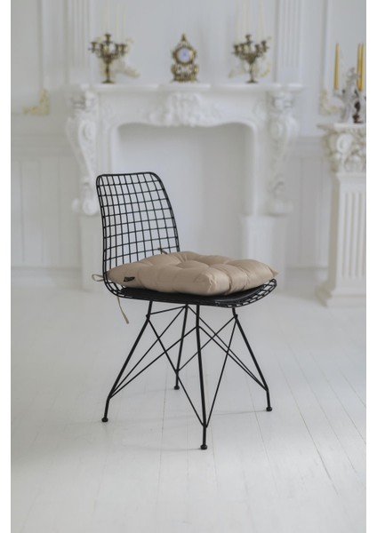 Pofuduk Bej Kare Sandalye Minderi 40 x 40 cm