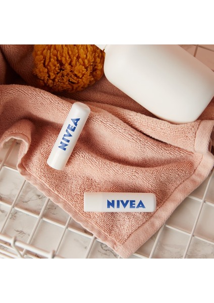 NIVEA Dudak Bakım Kremi Med Repair x3 Adet,Doğal Yağlar ile 24 Saat Nemlendirme,SPF15 Güneş Koruyucu