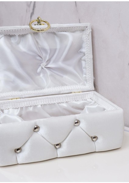 Zımbalı Kadife Makyaj Sandığı fırsatları