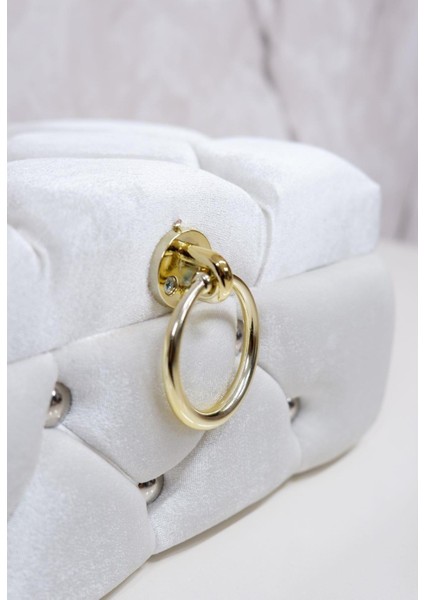 Zımbalı Kadife Makyaj Sandığı indirimleri