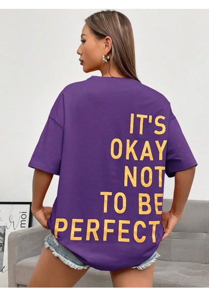 Kadın Its Okay Baskılı Oversize T-Shirt modelleri
