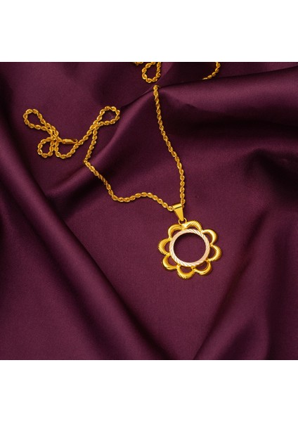 Çiçekli Yarım Altın Çerçeveli 14 Ayar Kolye fırsatları