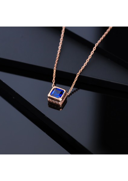 925 Ayar Gümüş Safir Renk Kare Taşlı Baget Kolye indirimleri