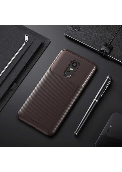 Xiaomii Redmi 5 Plus Kılıf Karbon Silikon Case Kahverengi