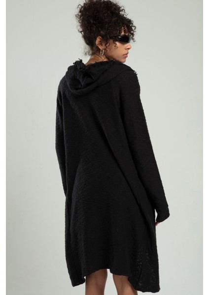 Siyah Renkli Spor Kendinden Püsküllü Üçgen Kesim Fashion Kapşonlu Özel Yıkamalı 4 Mevsimlik Hirka SFYZ3001 indirimleri