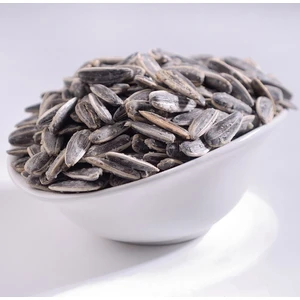 Siyah Ay Çekirdeği Tuzlu 1 kg
