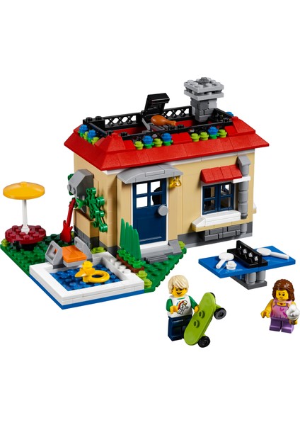 Creator 31067 Havuz Başı Tatili