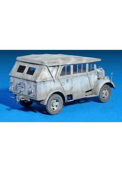 1/35 Ölçek Plastik Maket, Mercedes Benz L1500A Kfz 70 Alman Personel Aracı fırsatları