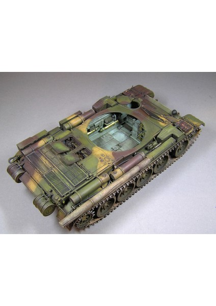 1/35 Ölçek Plastik Maket, T-54-I Sovyet Orta Tank İç Yapısıyla