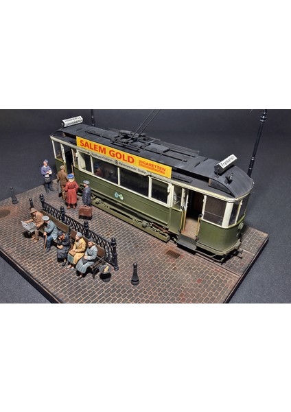 1/35 Ölçek Plastik Maket, Avrupa Tramvayı, Mürettebatı Ve Yolcuları