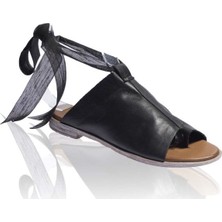 Bueno Shoes Kurdele Detaylı Deri Kadın Düz Sandalet 9N5008