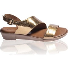 Bueno Shoes Kalın Şeritli Deri Kadın Düz Sandalet 9L1508